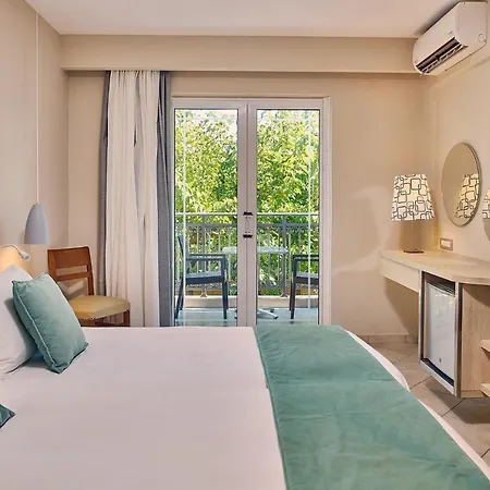 Zakynthos 4* チィリヴィ