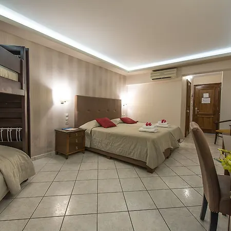 Zakynthos 4* チィリヴィ